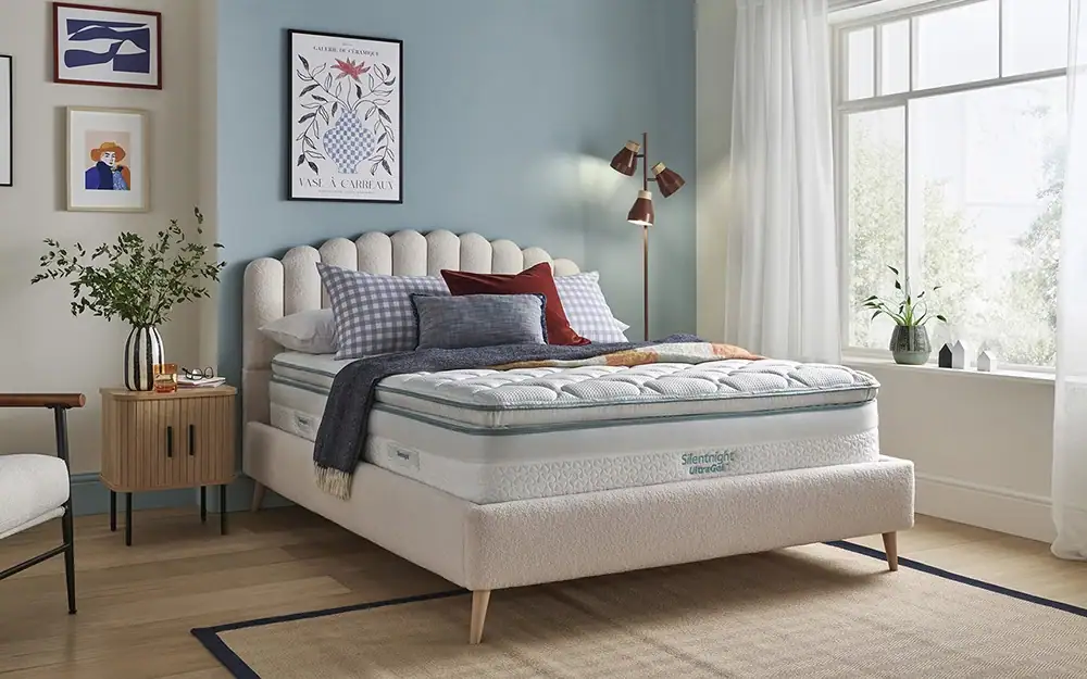Silentnight UltraGel Cool-to-Touch 2000 Mirapocket Pillow Top Mattress